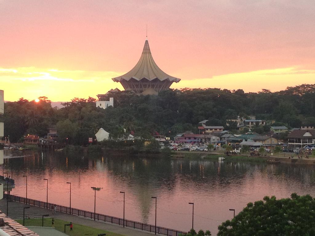 Woodpecker Lodge, Kuching Exterior foto