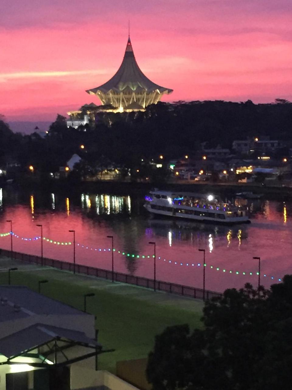 Woodpecker Lodge, Kuching Exterior foto